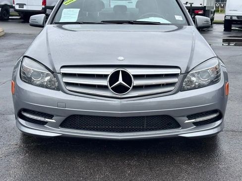 Used 2011 Mercedes-Benz C 300 4MATIC Sedan image 4