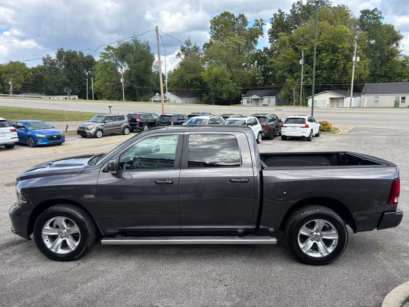 Used 2015 RAM 1500 Sport w/ Remote Start & Security Group RWD image 8