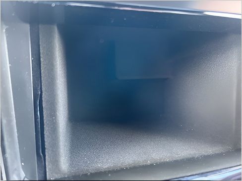 Used 2023 Chevrolet Traverse RS image 13