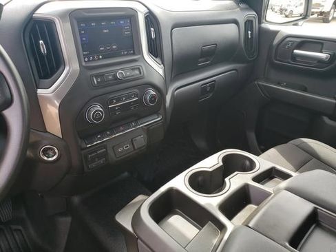 Used 2025 Chevrolet Silverado 1500 W/T w/ WT Value Package image 21