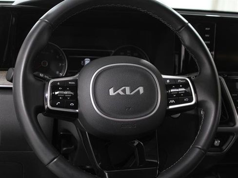 Used 2022 Kia Sorento S image 7