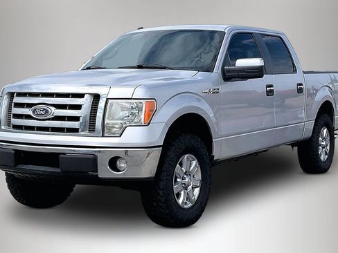 Used 2013 Ford F150 XLT w/ XLT Chrome Pkg RWD image 2