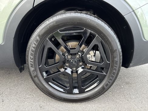 Used 2025 Kia Telluride SX X-Line AWD/4WD image 13