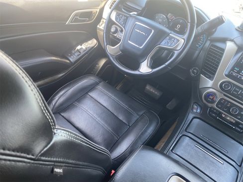 Used 2018 GMC Yukon Denali w/ Open Road Package image 15