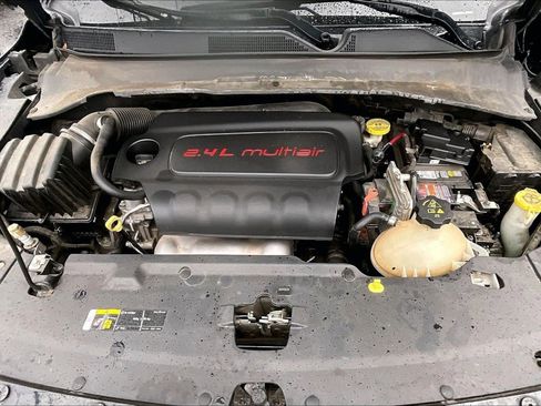 Used 2018 Jeep Compass Trailhawk w/ Cold Weather Group image 10