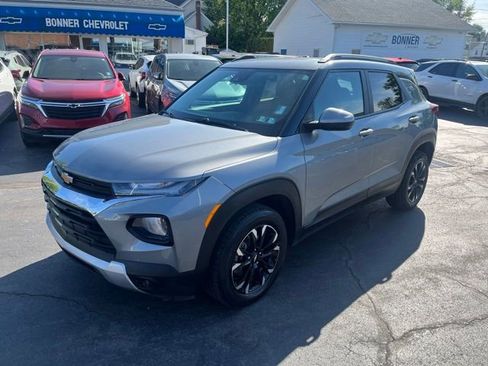 Used 2023 Chevrolet TrailBlazer LT AWD/4WD image 7