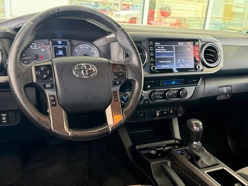Certified 2023 Toyota Tacoma TRD Off-Road AWD/4WD image 32