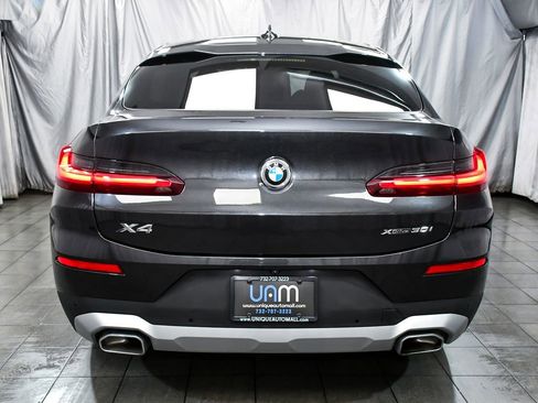 Used 2025 BMW X4 xDrive30i AWD/4WD image 5