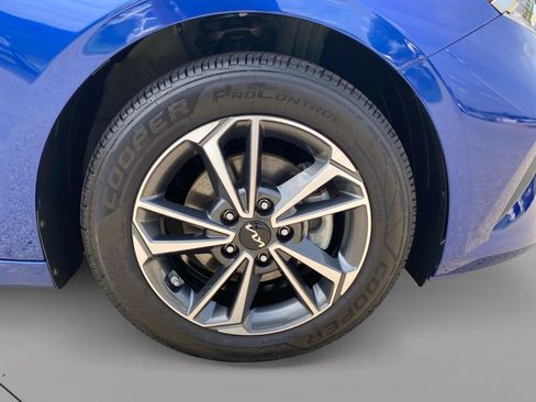 Certified 2023 Kia Forte LXS FWD image 9