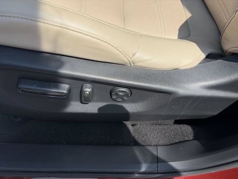 Used 2019 Honda CR-V Touring image 13