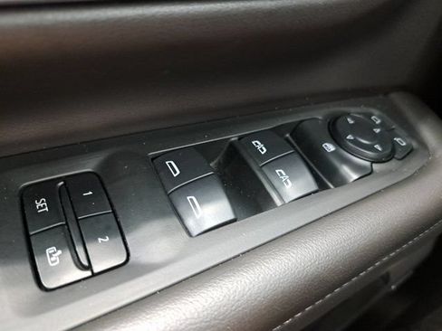 Used 2024 Chevrolet Tahoe LT AWD/4WD image 22