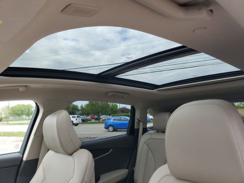Certified 2023 Lincoln Nautilus Reserve AWD/4WD image 11