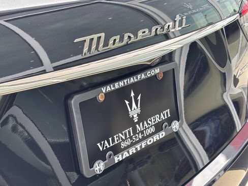 Used 2023 Maserati Levante Modena AWD/4WD image 17