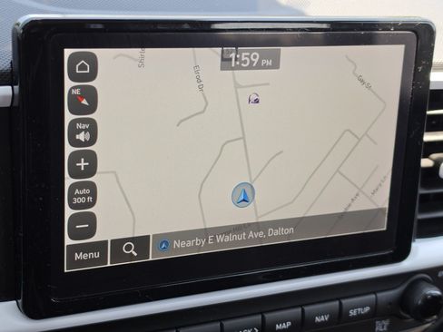 Used 2023 Hyundai Venue Limited FWD image 20