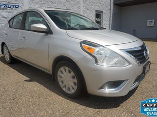 Used 2016 Nissan Versa SV w/ Fog Lights Package FWD video 1
