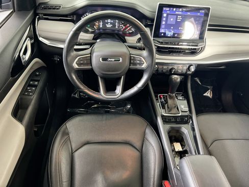 Used 2022 Jeep Compass Limited w/ Sun and Sound Group image 23