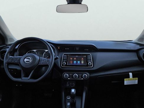 New 2025 Nissan Kicks Play S image 11