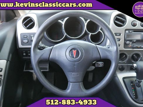 Used 2006 Pontiac Vibe Sport Wagon 4D w/ Preferred Package image 24