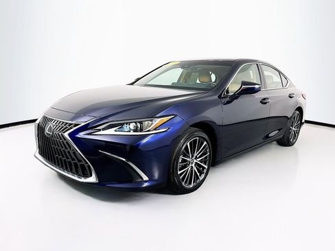 Used 2025 Lexus ES 350 w/ Premium Package image 3
