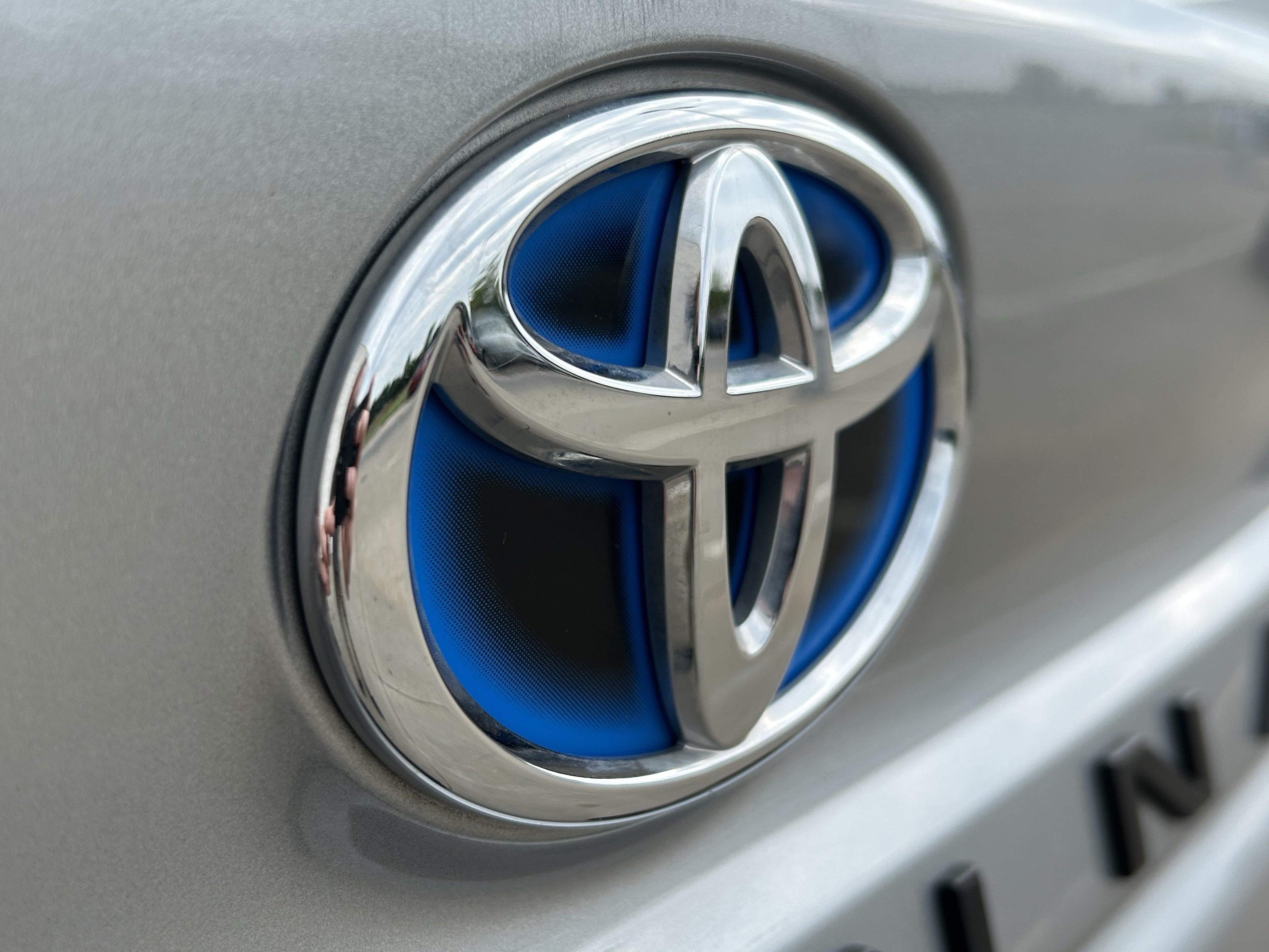 Certified 2025 Toyota Sienna XLE FWD image 7