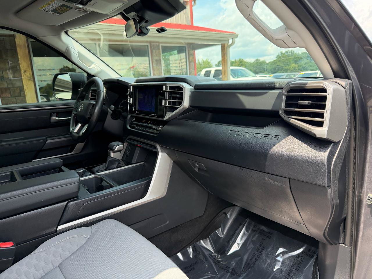 Used 2022 Toyota Tundra SR5 AWD/4WD image 21
