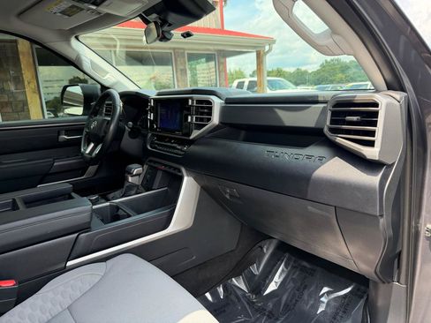 Used 2022 Toyota Tundra SR5 AWD/4WD image 21