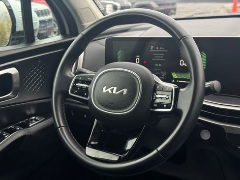 Used 2024 Kia Sorento S AWD/4WD image 17