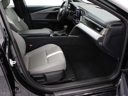 Used 2026 Toyota Camry SE w/ Convenience Package FWD image 36
