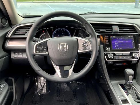 Used 2020 Honda Civic EX image 6