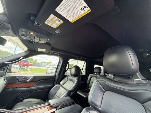 Used 2024 Lincoln Navigator Reserve AWD/4WD image 22