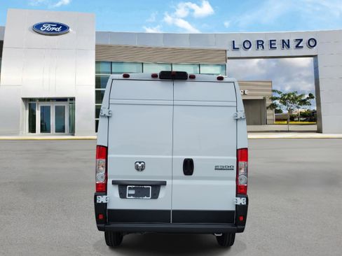 Used 2026 RAM ProMaster 2500 w/ Convenience Group FWD image 6