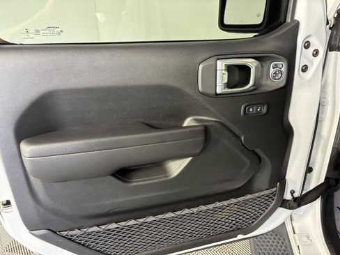 Used 2023 Jeep Wrangler Unlimited Sport AWD/4WD image 43