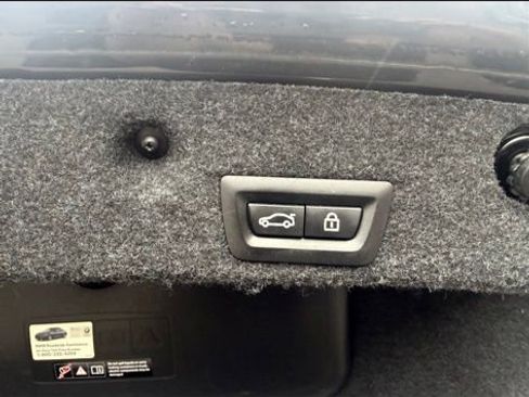 Used 2016 BMW 535i xDrive Sedan AWD/4WD image 32