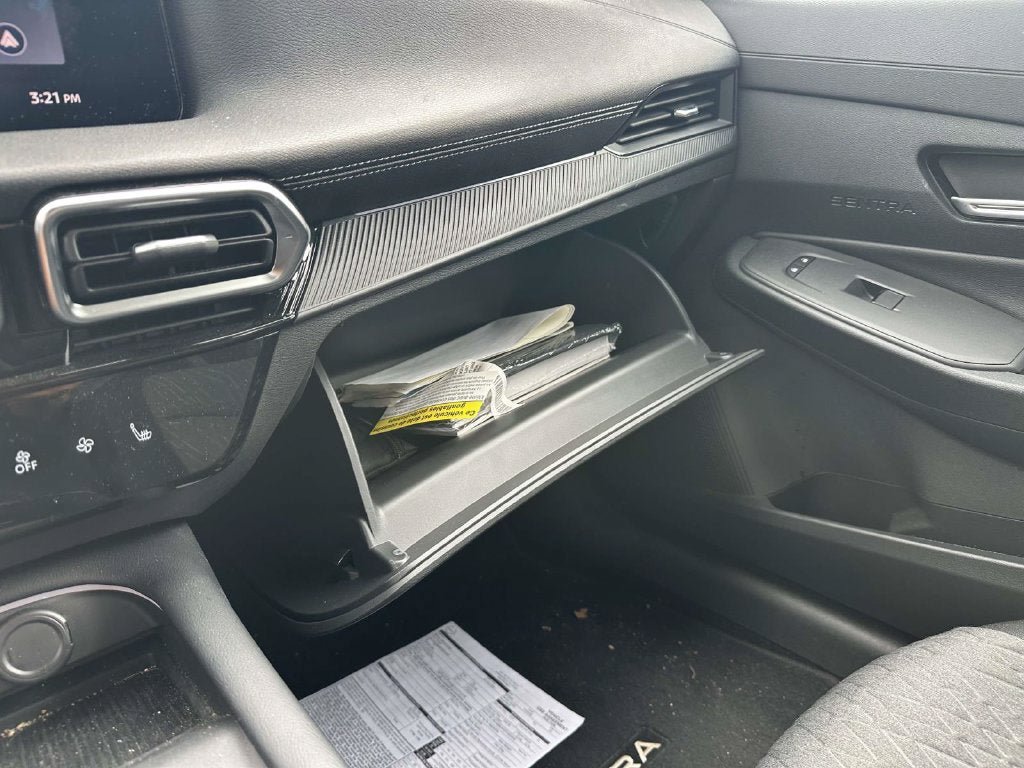 Certified 2026 Nissan Sentra SV w/ SV Convenience Package FWD image 18