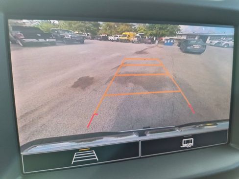 Used 2025 GMC Sierra 3500 Pro RWD image 12