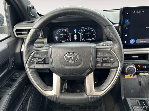 Used 2025 Toyota 4Runner TRD Off-Road Premium image 14