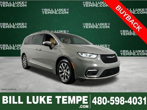 Used 2023 Chrysler Pacifica Pinnacle image 1