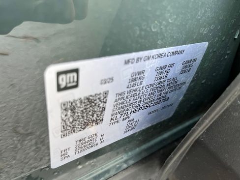 Used 2025 Chevrolet Trax LT w/ LT Convenience Package image 27