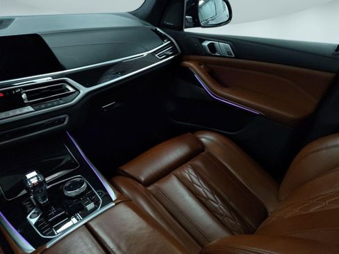 Used 2019 BMW X7 xDrive50i w/ M Sport Package image 25