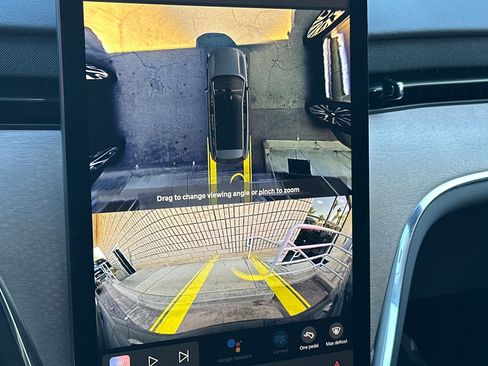 New 2025 Volvo EX90 Plus AWD/4WD image 18