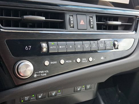 Used 2023 Lexus ES 350 F Sport w/ Accessory Package (Z1) FWD image 18