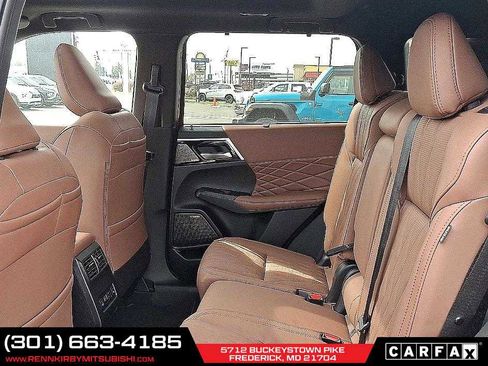 New 2025 Mitsubishi Outlander SEL image 12