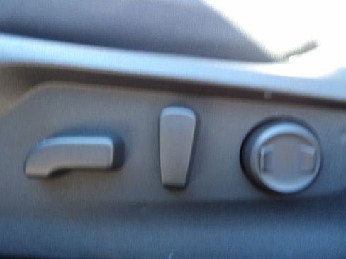 Used 2024 Subaru Forester Premium image 15