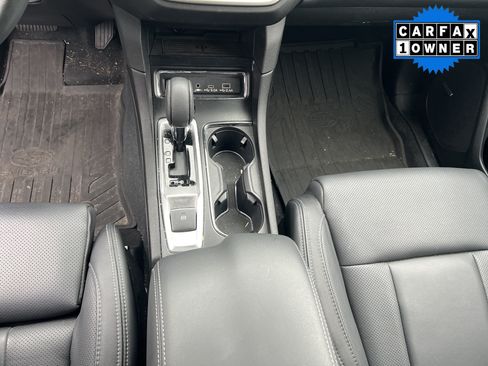 Used 2025 Subaru Ascent Limited AWD/4WD image 10