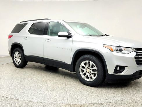 Used 2021 Chevrolet Traverse LT AWD/4WD image 3