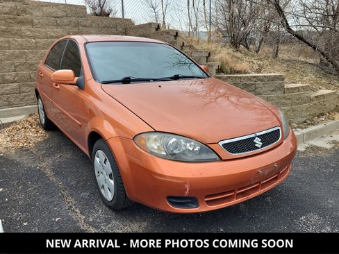 Used 2007 Suzuki Reno image 1