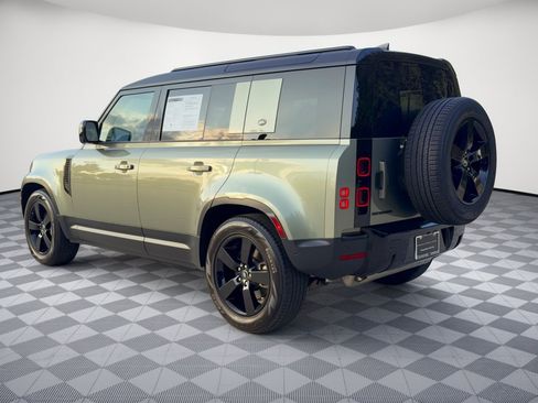 Used 2024 Land Rover Defender 110 S AWD/4WD image 3