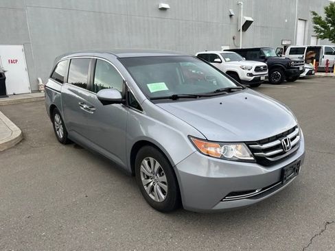Used 2016 Honda Odyssey EX image 1