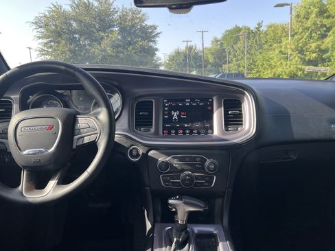 Used 2019 Dodge Charger SXT w/ Plus Group RWD image 25
