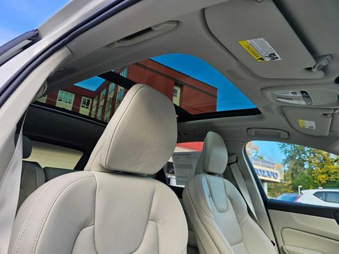 New 2026 Volvo XC60 B5 Ultra w/ Protection Package Premier image 11